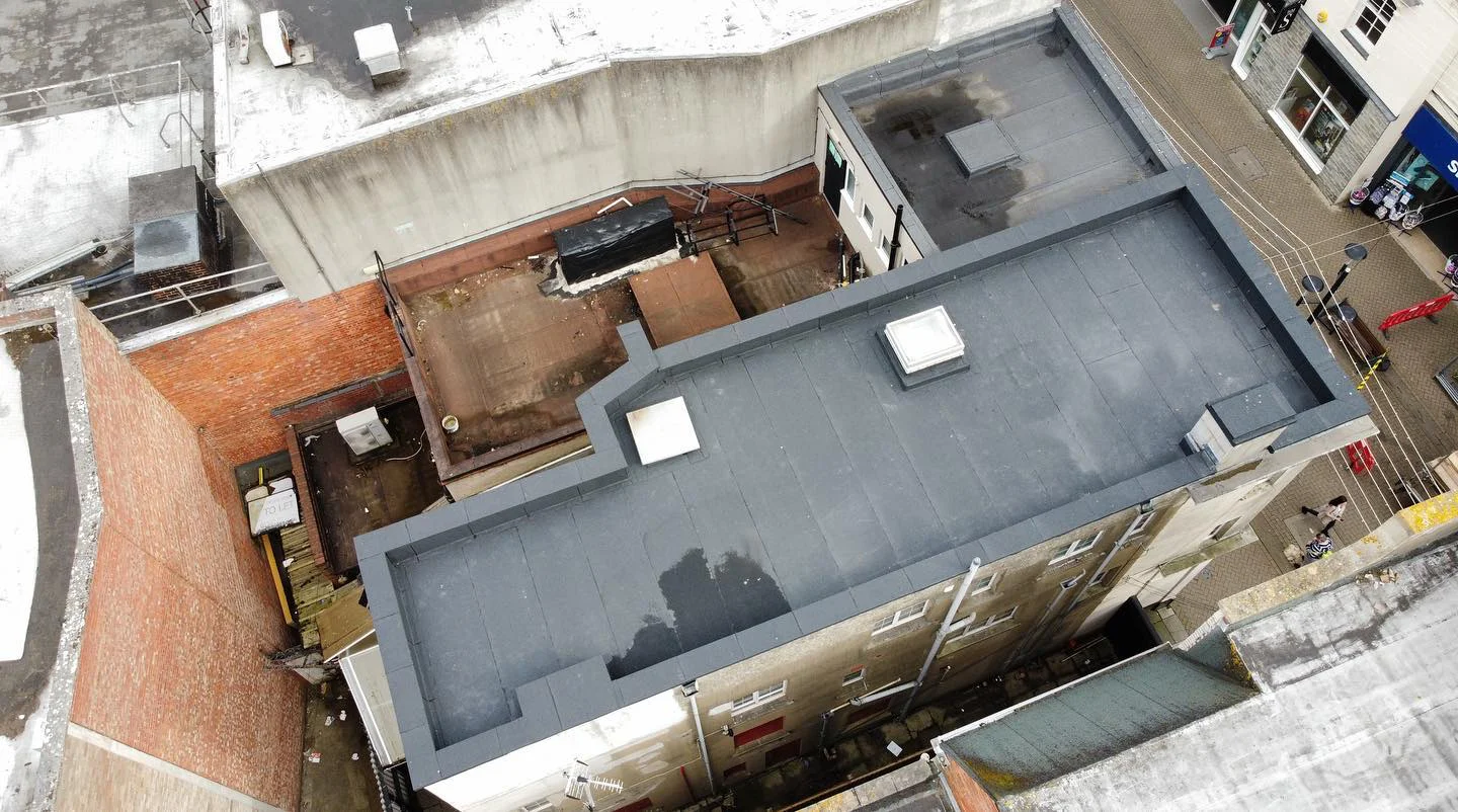 Birdseye view of a commercial roof