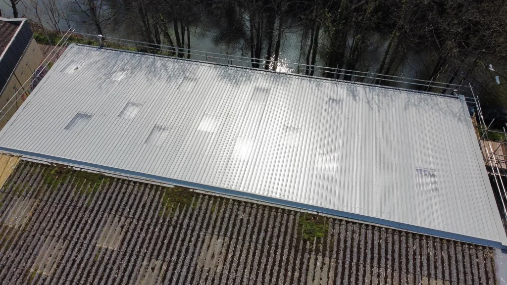 Commercial roofing bath